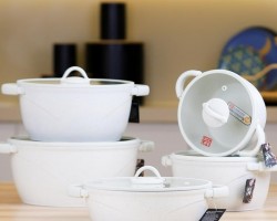 طقم طناجر مع غطاء جرانيت ثقيل ابيض 10 قطع ( 5 طناجر مع 5 غطاء ) مقاسات 20-24-28-32 + مقلى 28 سم